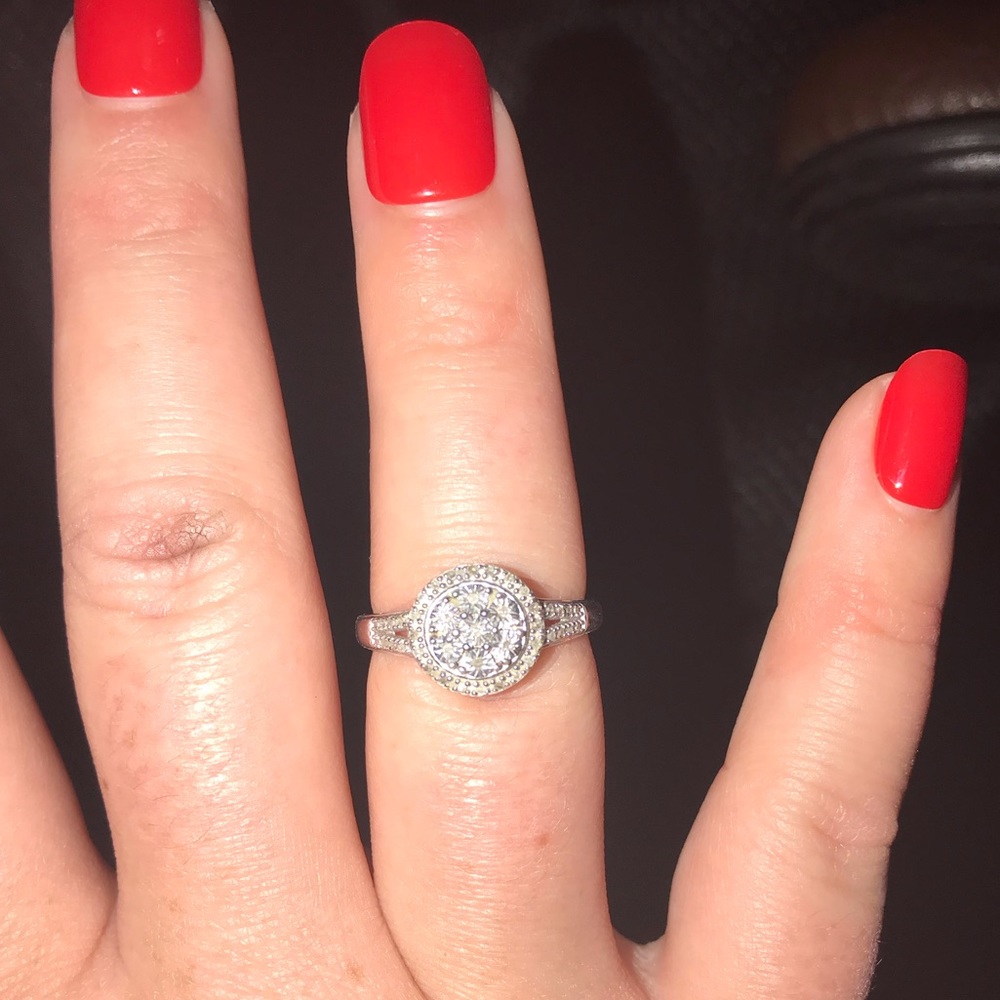 Size 7, 1/8  ct ring